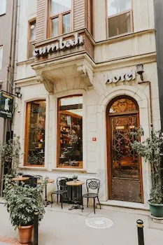 Cumbali Luxury Boutique Hotel