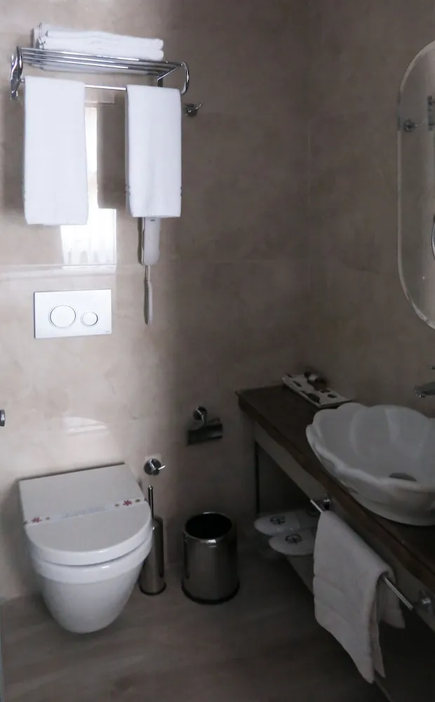 Standard Tek Büyük Yataklı Oda
