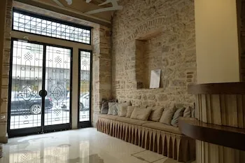 Galatahan Hotel