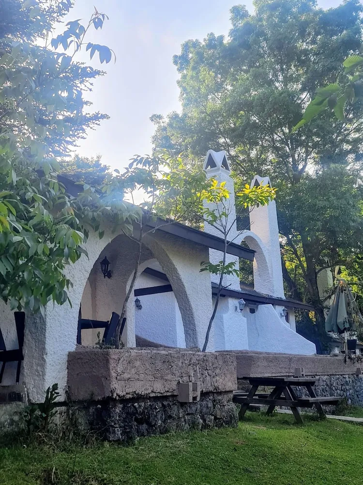 Traditional Kır Evi