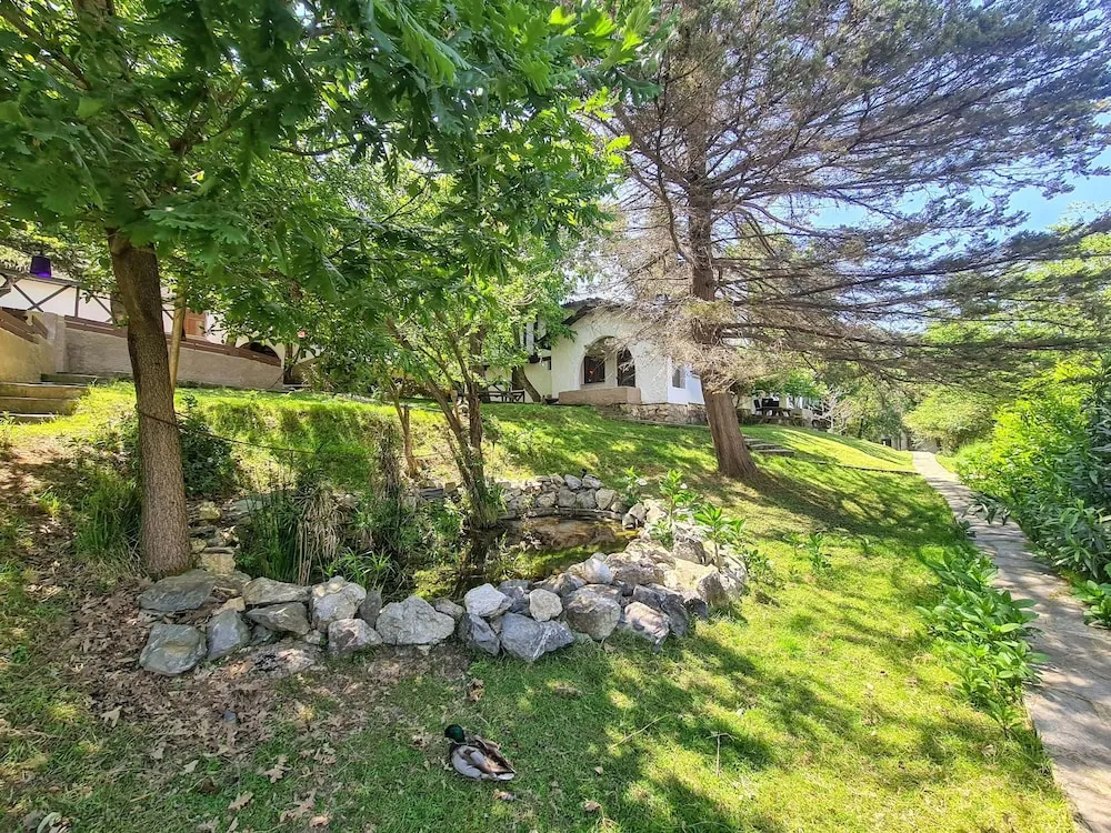 Traditional Kır Evi