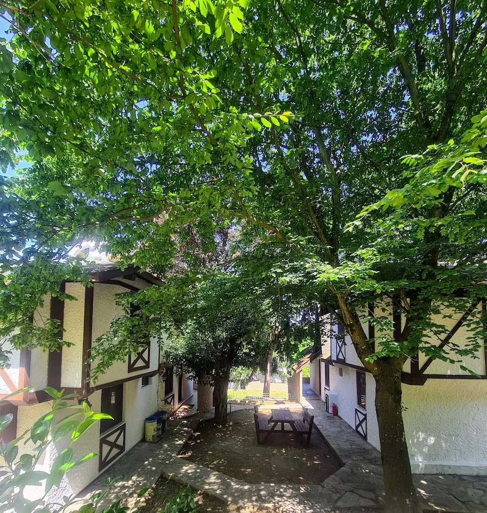Deluxe Kır Evi