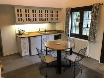 Polonezköy Country Club ve Doğal Yaşam Parkında Konaklama