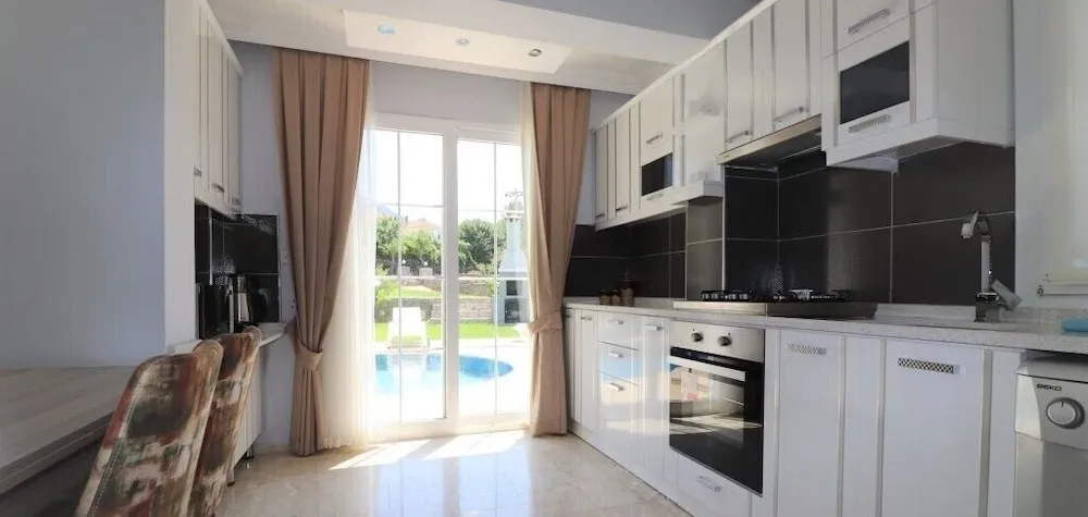 Villa, 4 Yatak Odası, Dağ Manzaralı