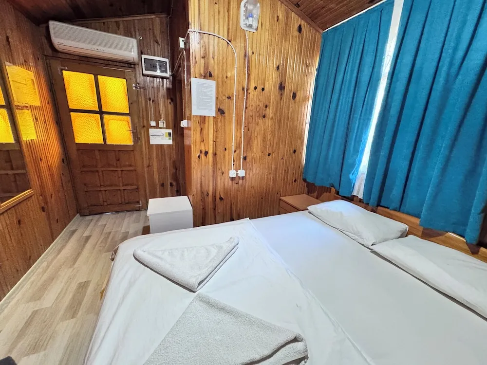 Boutique Room