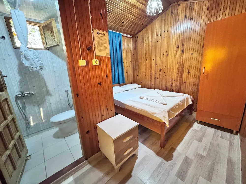 Boutique Room