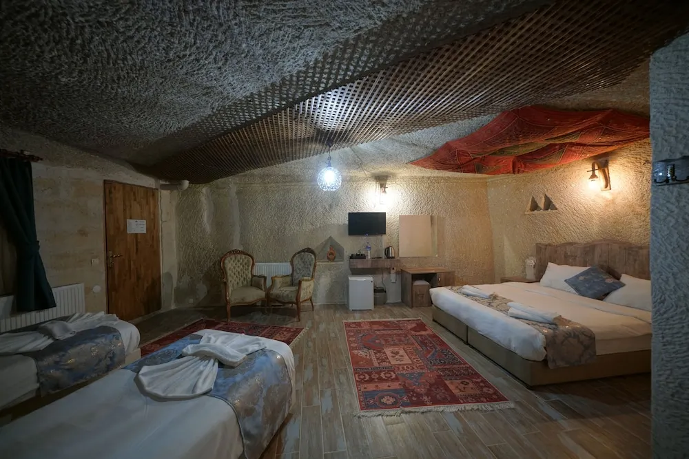 Family Cave Room