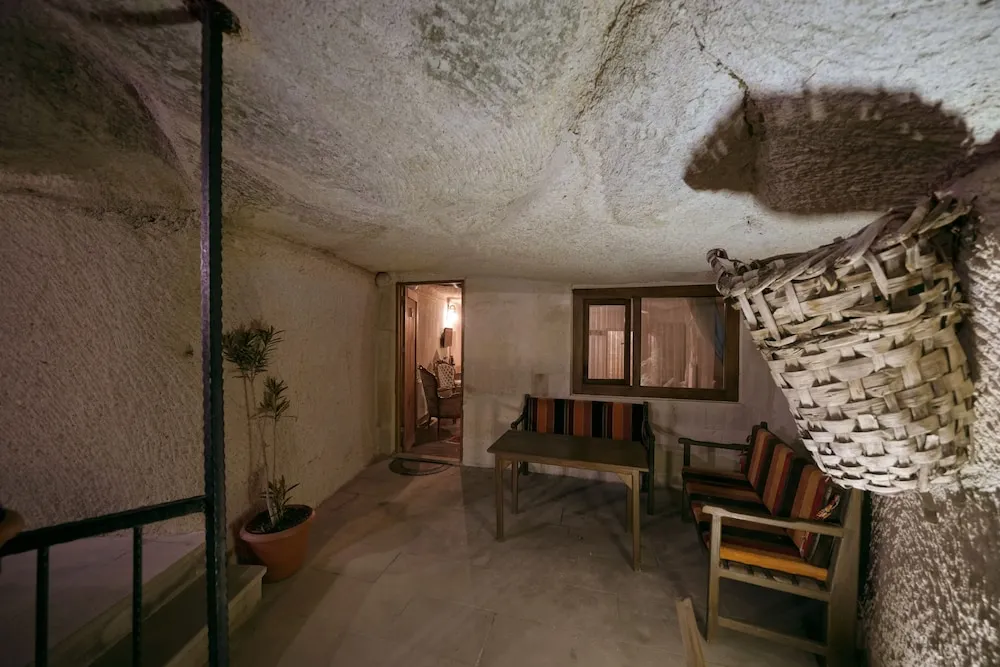 Family Cave Room