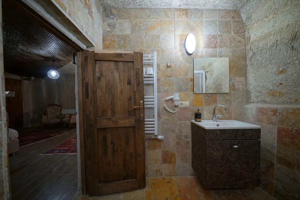 Family Cave Room