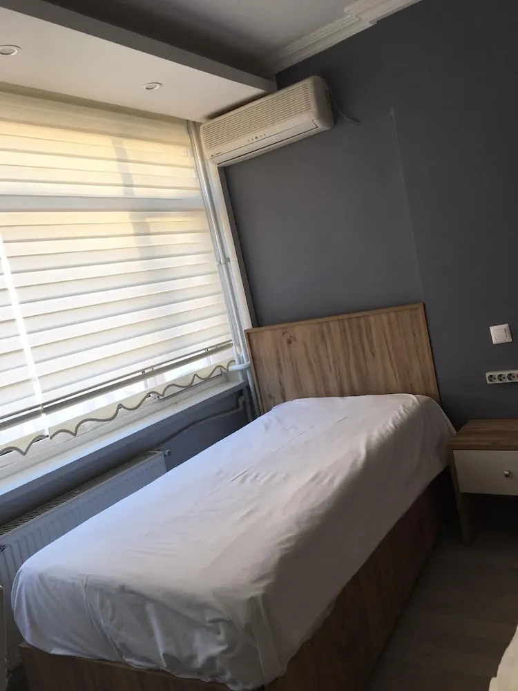 Economy Tek Büyük Yataklı Oda