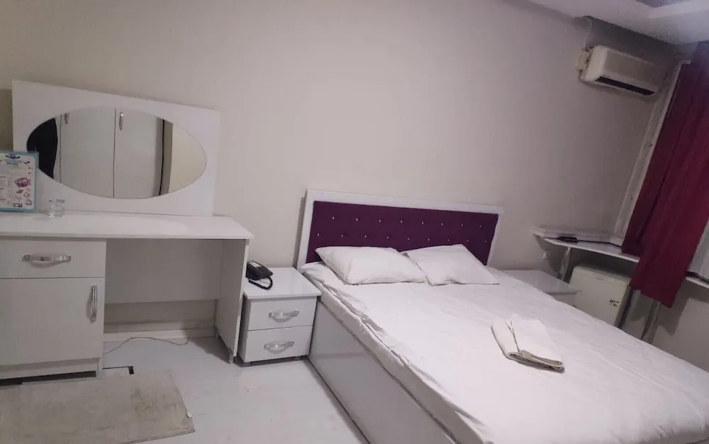 Economy Tek Büyük Yataklı Oda