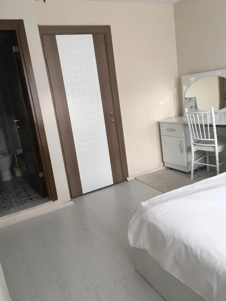 Economy Tek Büyük Yataklı Oda