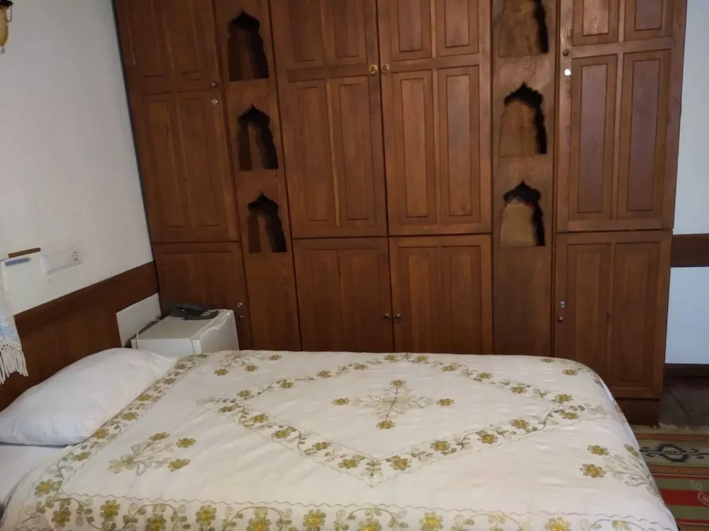 Basic Üç Kişilik Oda