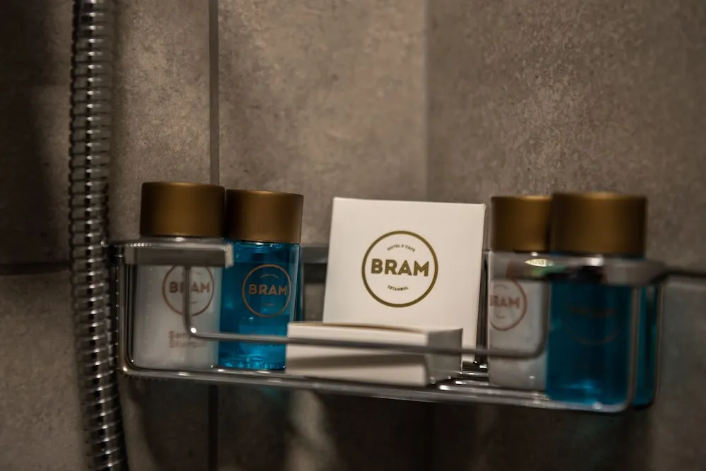 Family Tek Büyük veya İki Ayrı Yataklı Oda