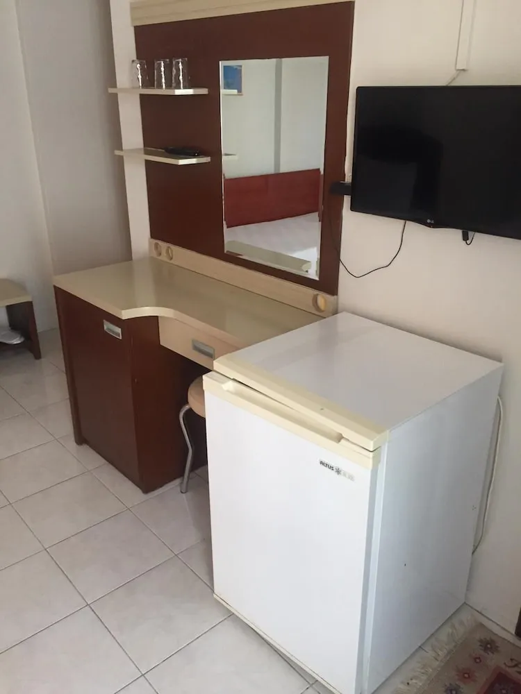 Üç Kişilik Oda