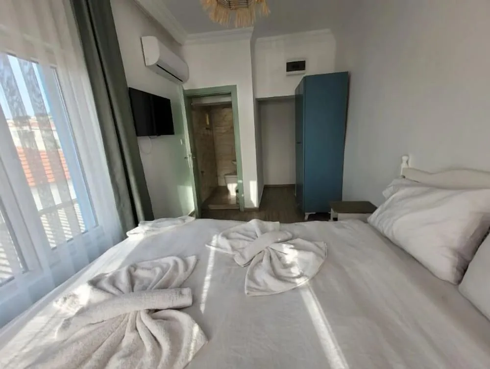 Classic Tek Büyük Yataklı Oda, Balkon, Deniz Manzaralı