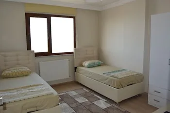Günaydın Airport Apartment