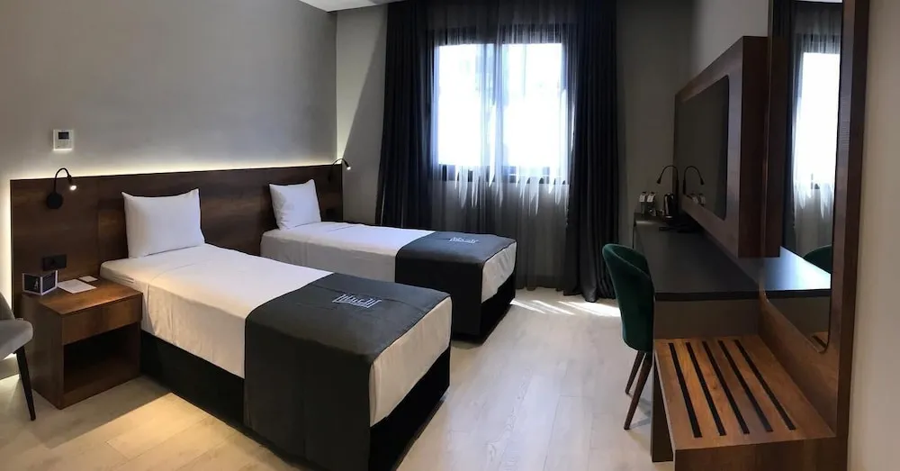Standard Tek Büyük Yataklı Oda