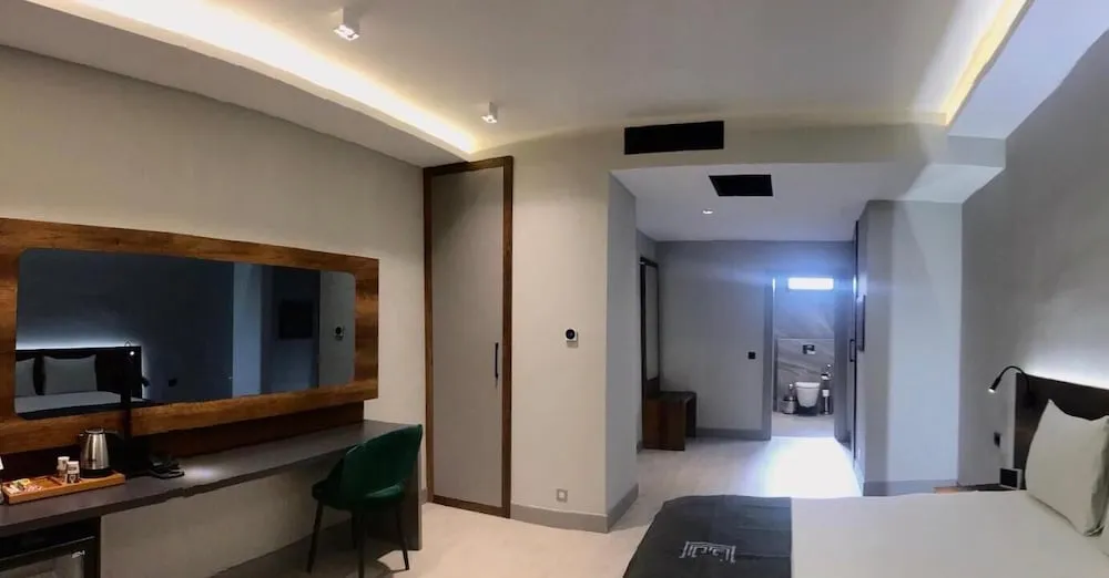 Standard Tek Büyük Yataklı Oda