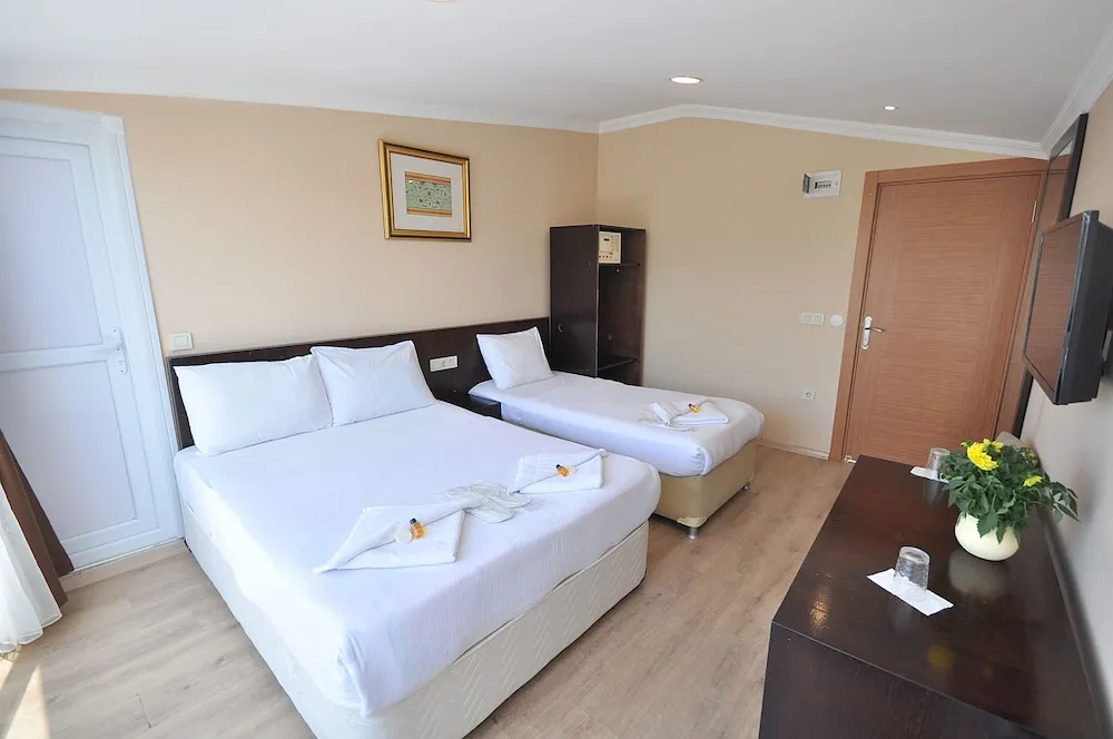 Classic Üç Kişilik Oda