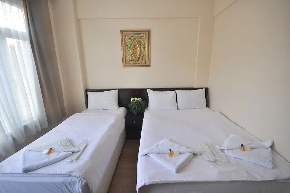 Classic Üç Kişilik Oda