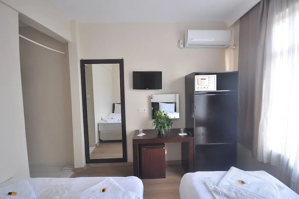 Classic Üç Kişilik Oda