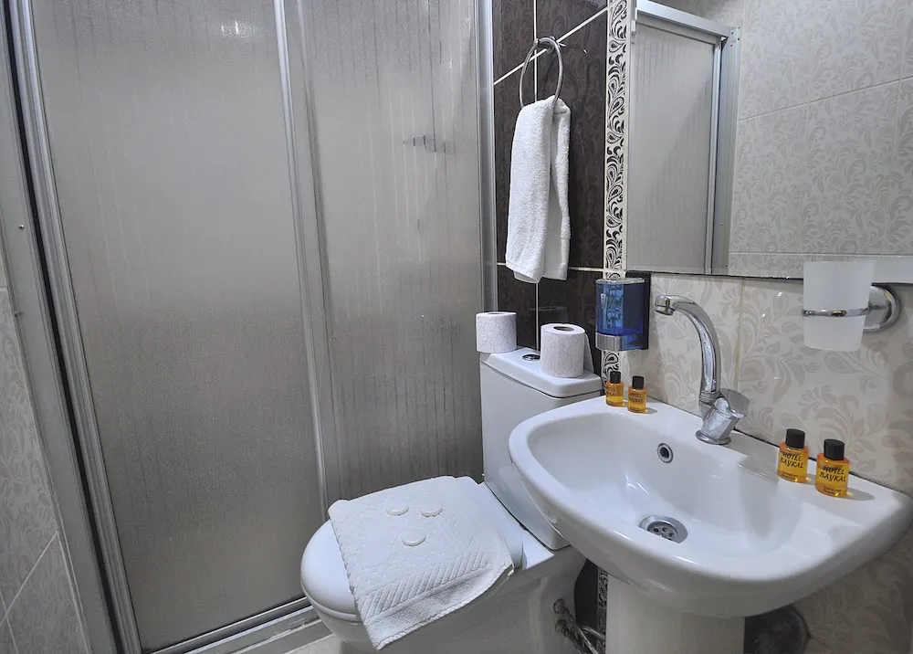 Classic Üç Kişilik Oda