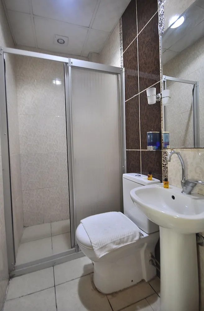 Classic Üç Kişilik Oda