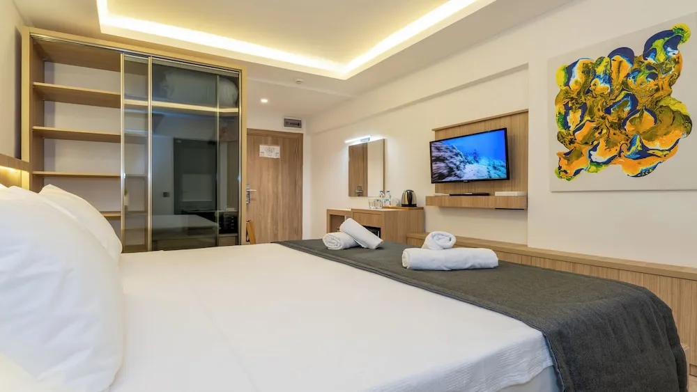 Grand Tek Büyük Yataklı Oda