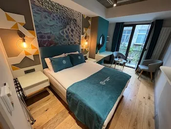Royal Galata Hotel