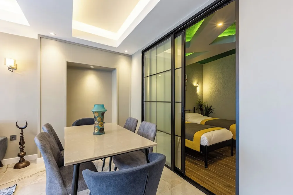 3 BEDROOM APARTMENT ANNEX