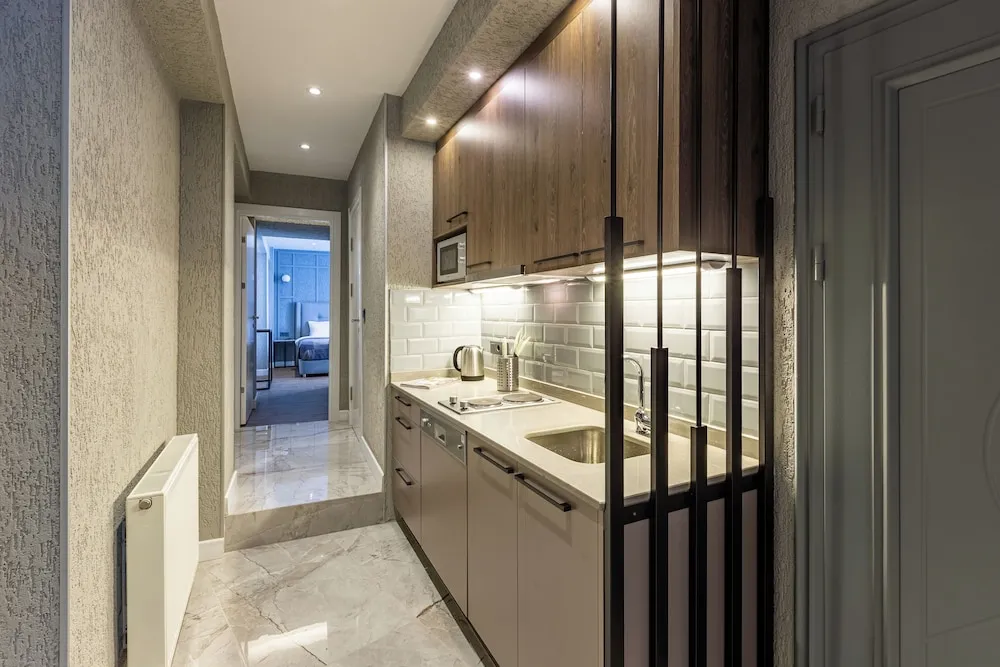 3 BEDROOM APARTMENT ANNEX