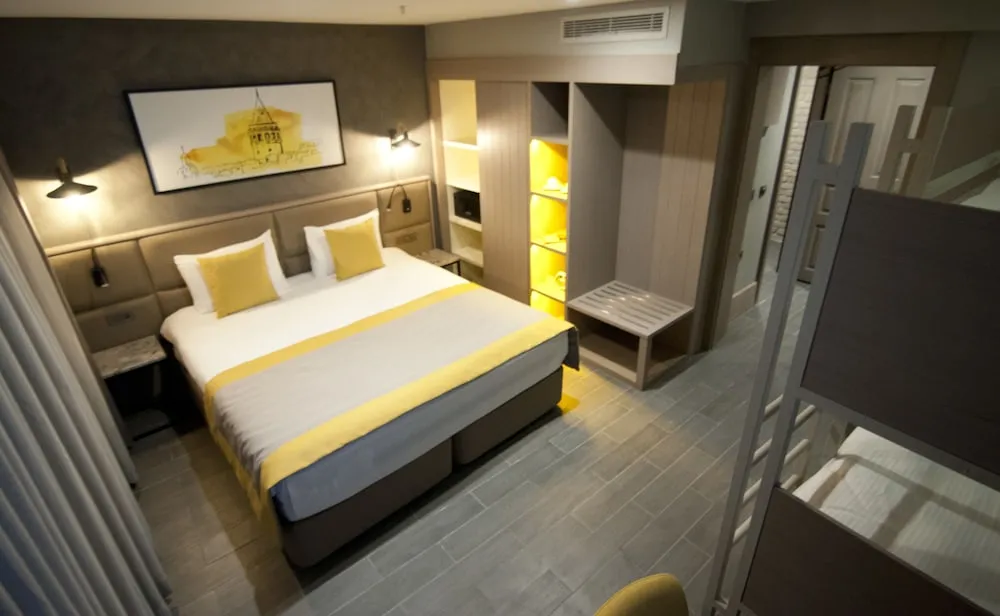 Annex-Economy Family Room Basement