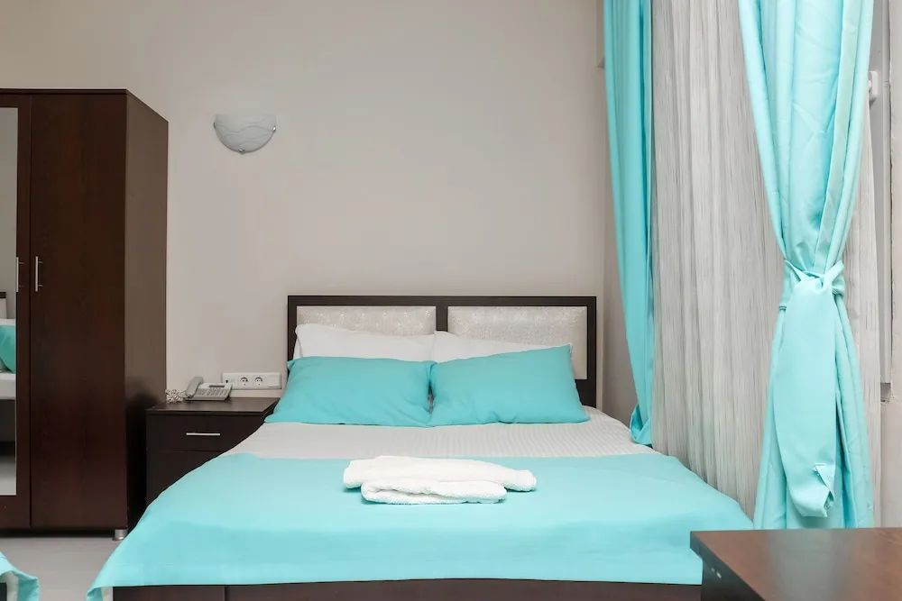 Basic Üç Kişilik Oda