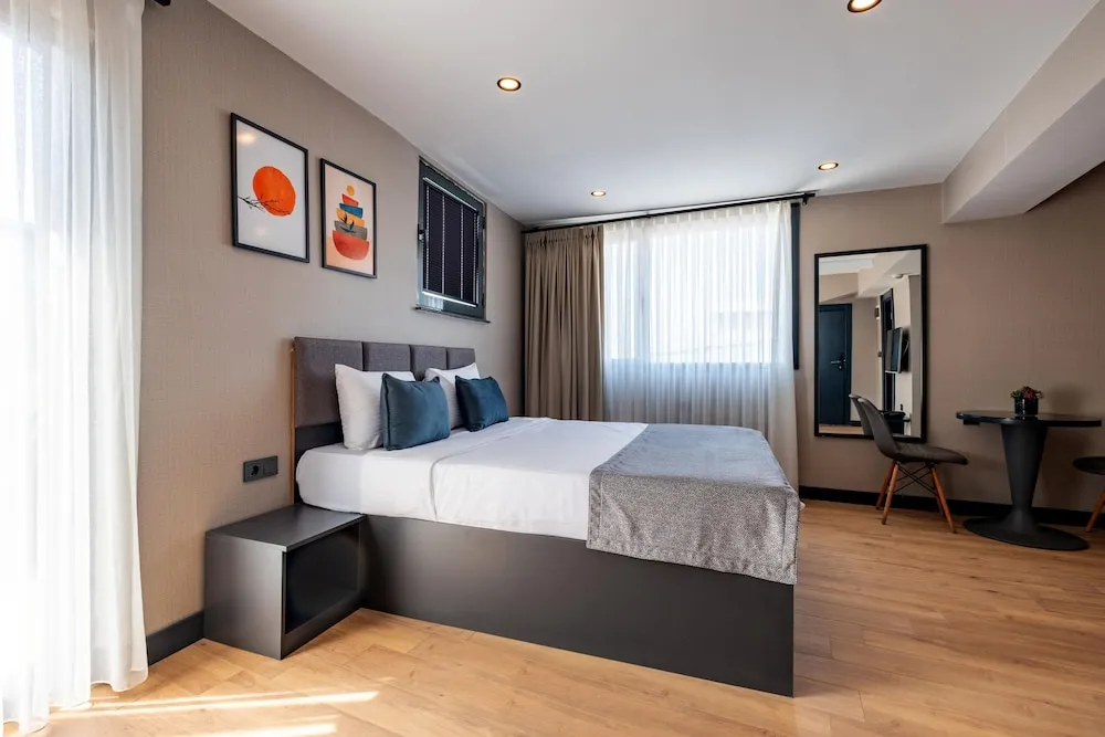 Deluxe Room with Balcony