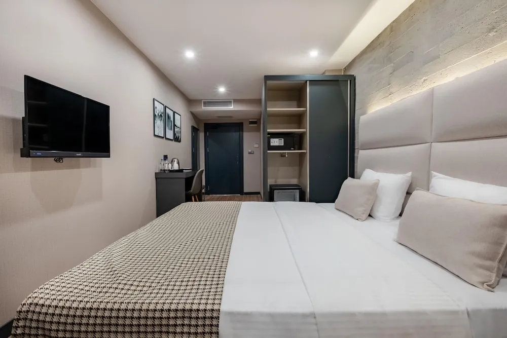 Basement Double Room