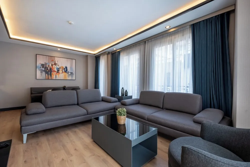 Two-Bedroom Suite