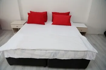 Beyaz Otel