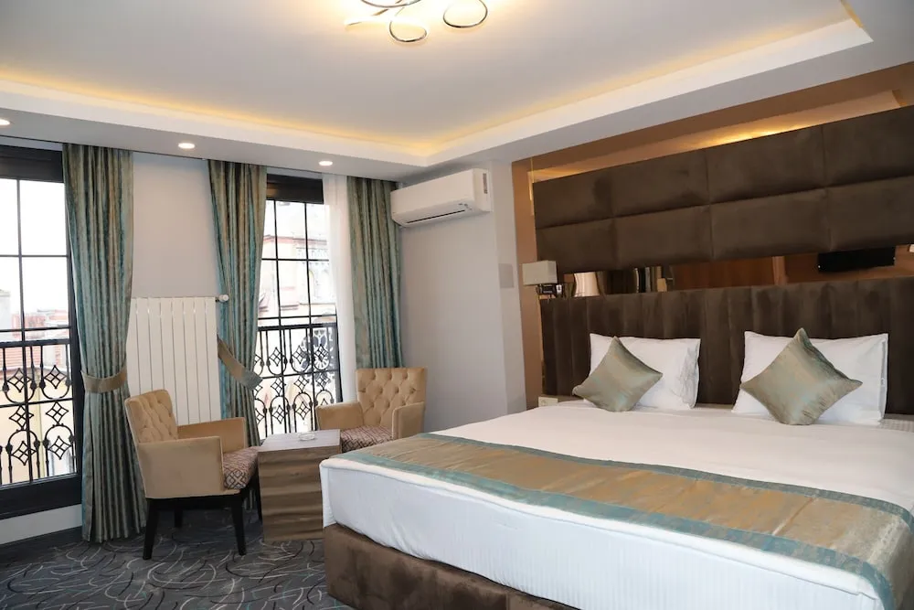 Deluxe Tek Büyük Yataklı Oda