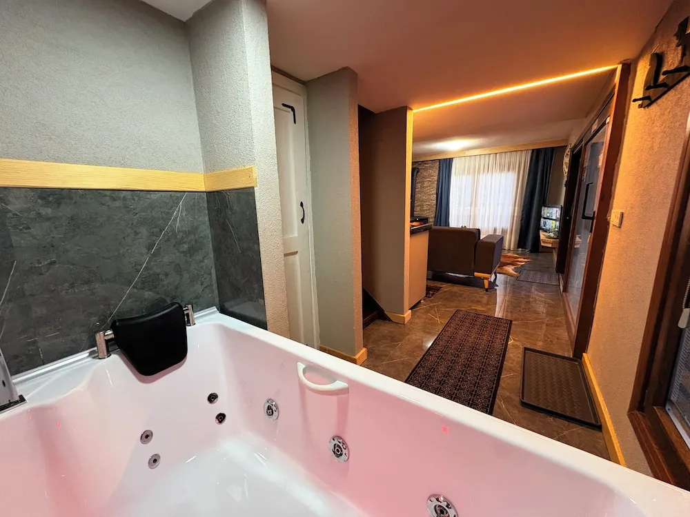 Premium Somineli Suite Villa