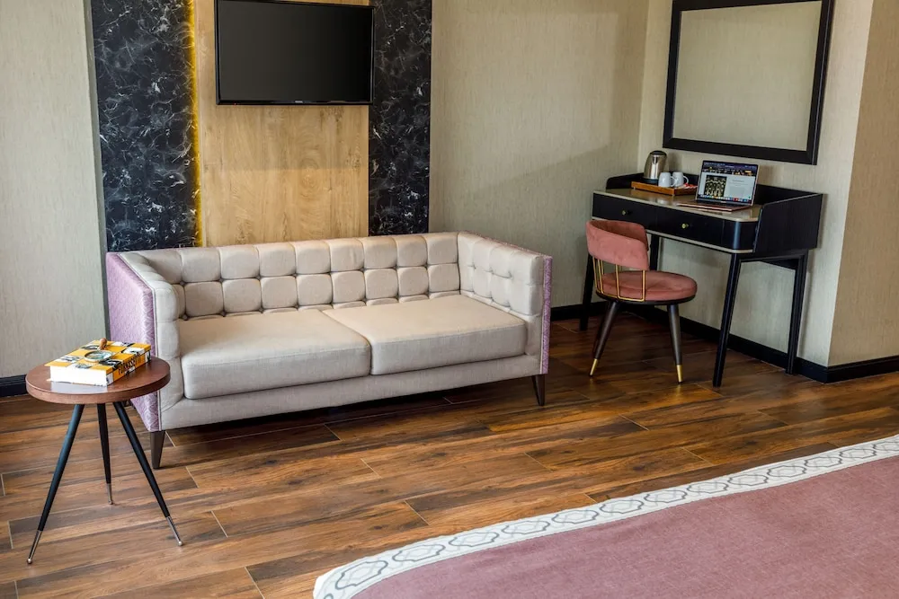 Deluxe Family Suite