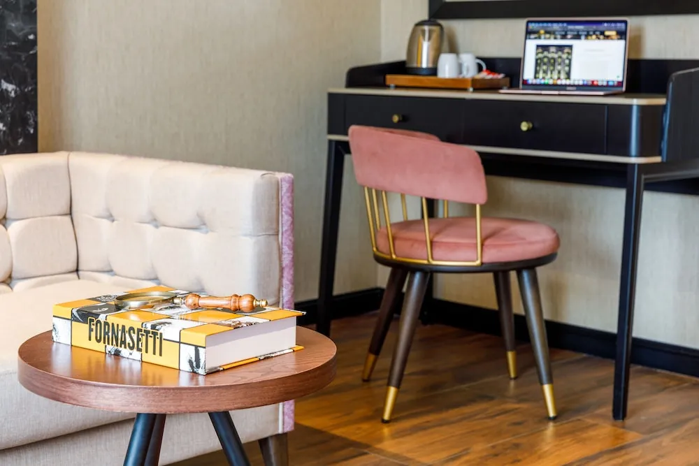 Deluxe Family Suite