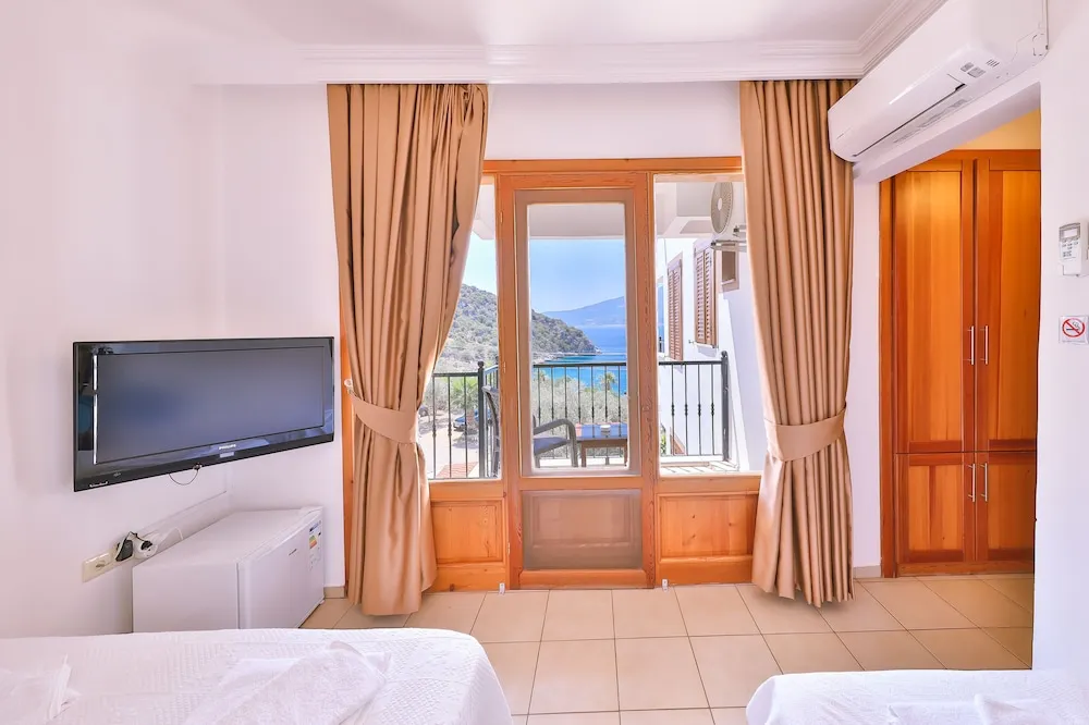 Standard Üç Kişilik Oda, 1 Yatak Odası, Balkon, Deniz Manzaralı