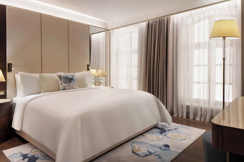 Loft Atrium Suite
