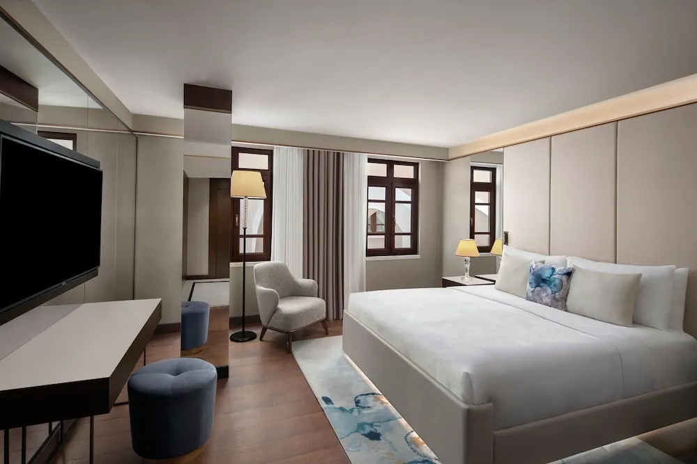 Deluxe Oda, 1 En Büyük (King) Boy Yatak, Sigara İçilmez (Atrium View)