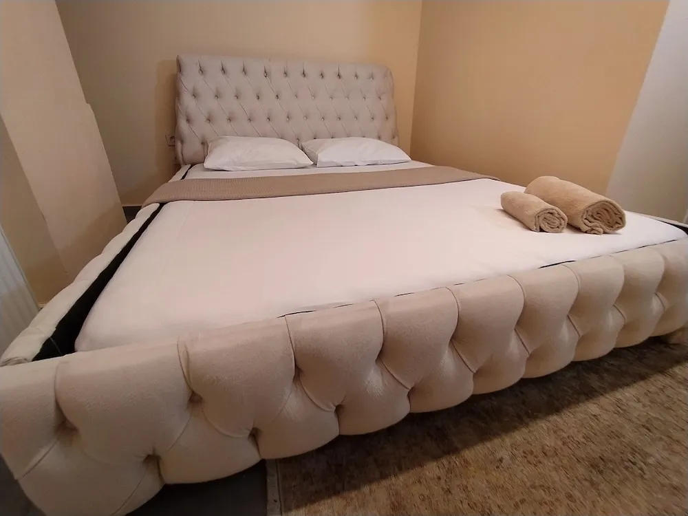 Comfort Tek Büyük Yataklı Oda