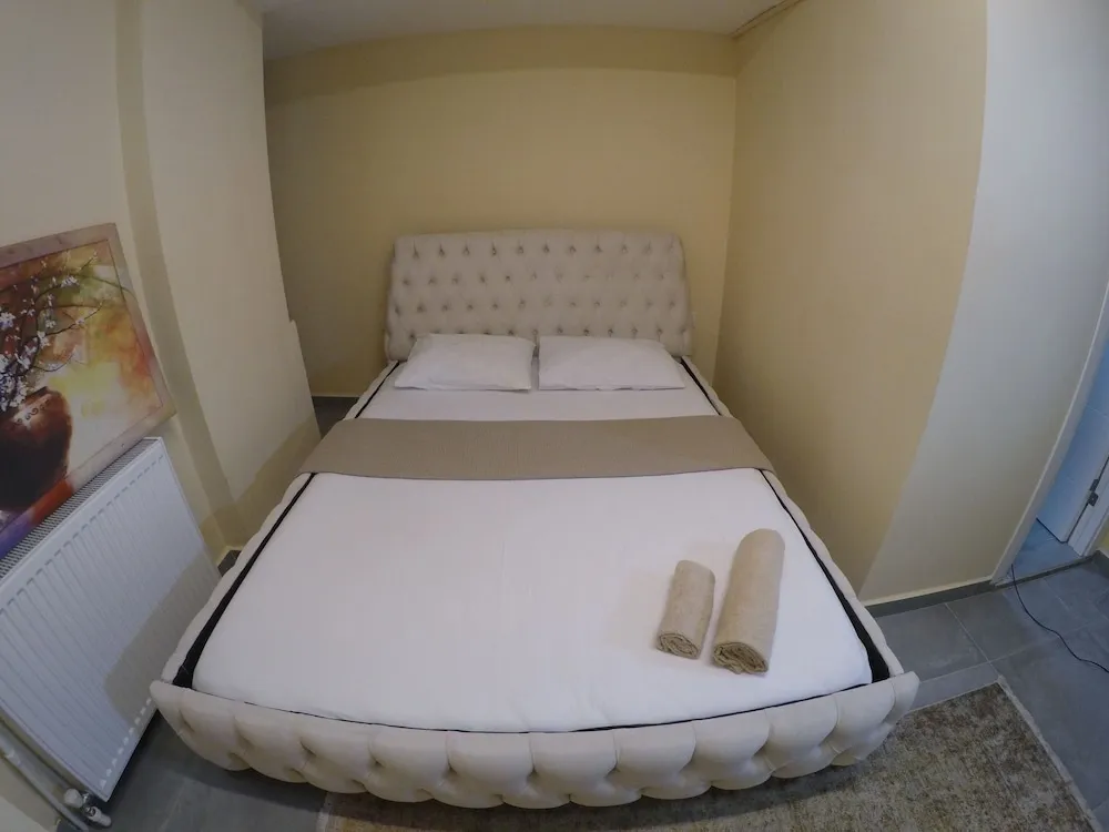 Comfort Tek Büyük Yataklı Oda