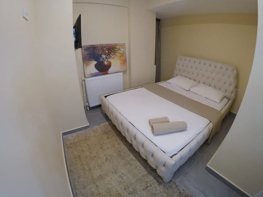 Comfort Tek Büyük Yataklı Oda