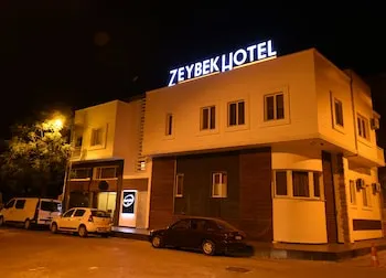 Zeybek Hotel
