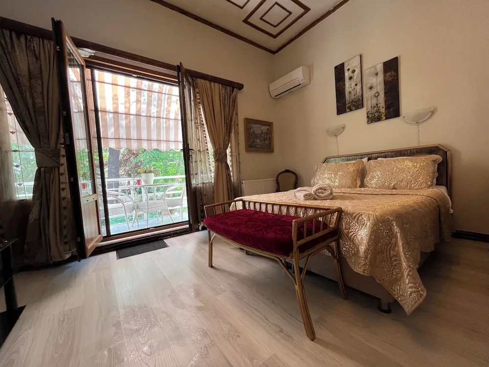 Deluxe Tek Büyük Yataklı Oda, 1 Çift Kişilik Yatak, Balkon (Burgaz)